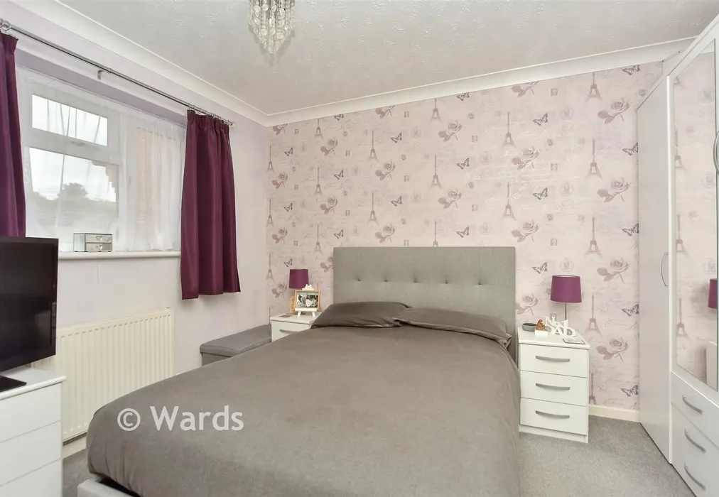 Bedroom 1 - Brenzett Close, Walderslade, Chatham, Kent - Wards of Kent