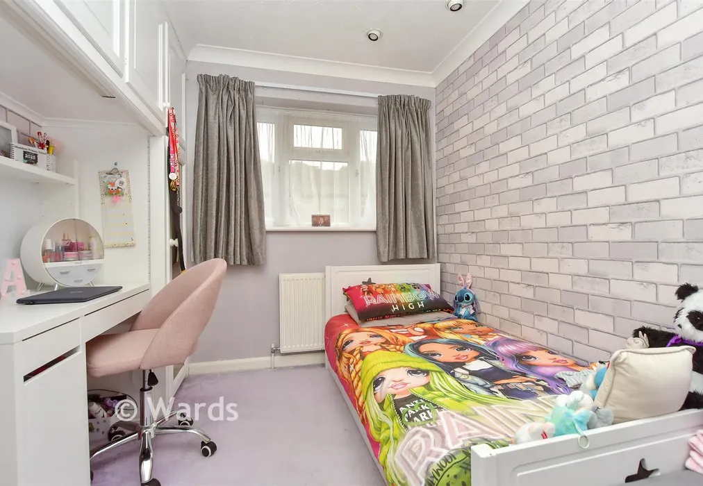 Bedroom 2 - Brenzett Close, Walderslade, Chatham, Kent - Wards of Kent