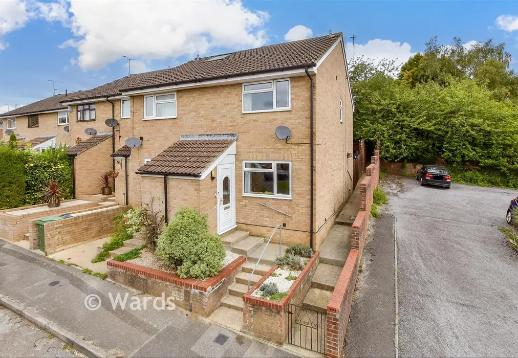 Front Web - Sherbourne Drive, Barming, Maidstone, Kent - Wards of Kent