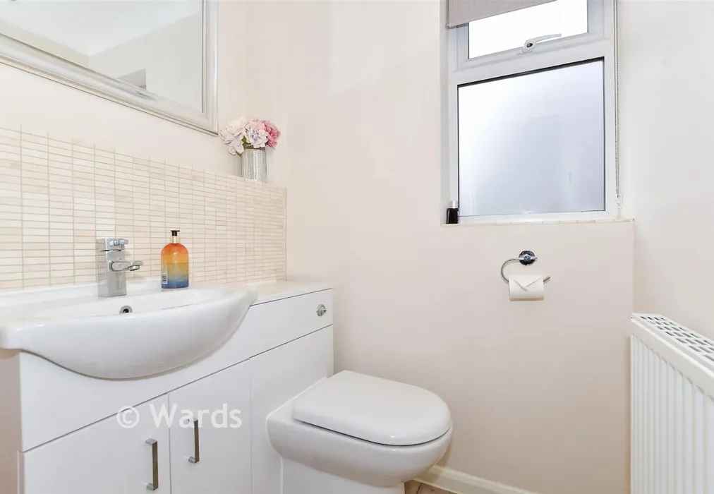 Cloakroom - Langdale Rise, Maidstone, Kent - Wards of Kent