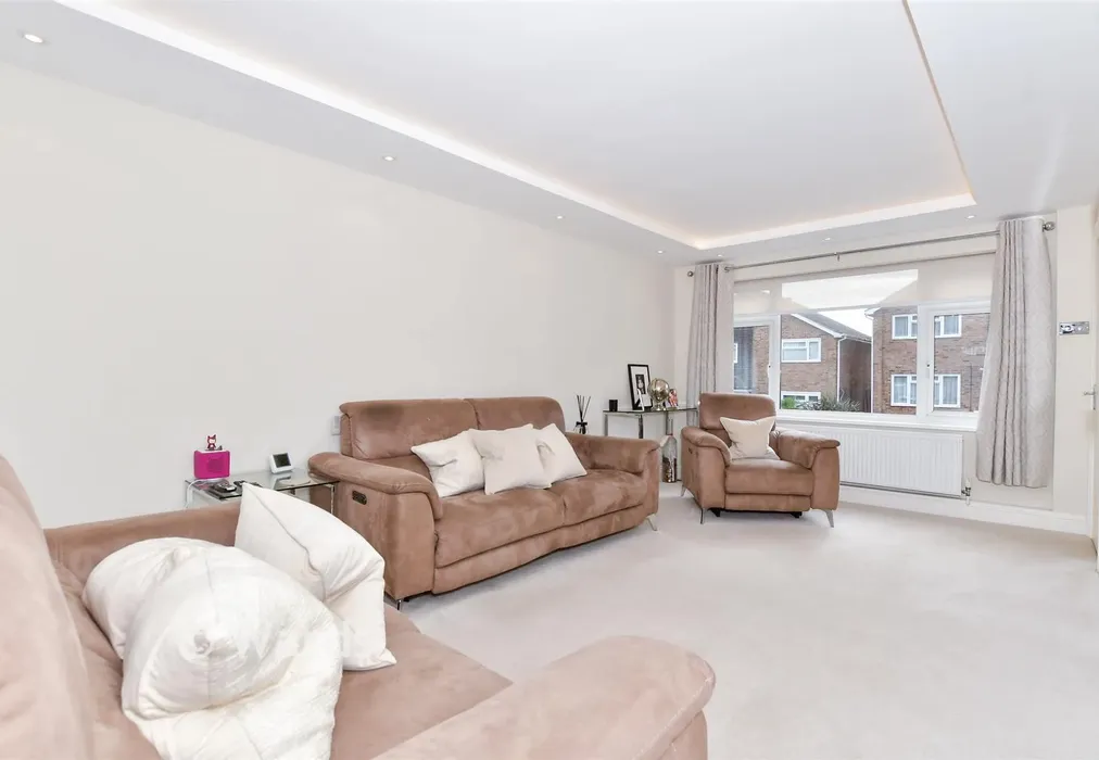 Kitchen/Dining Room - Langdale Rise, Maidstone, Kent - Wards of Kent