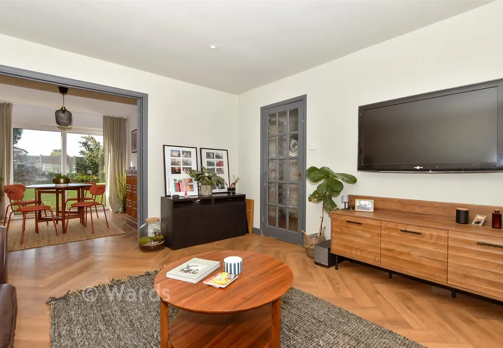 Lounge - Norrington Road, Maidstone, Kent - Wards of Kent