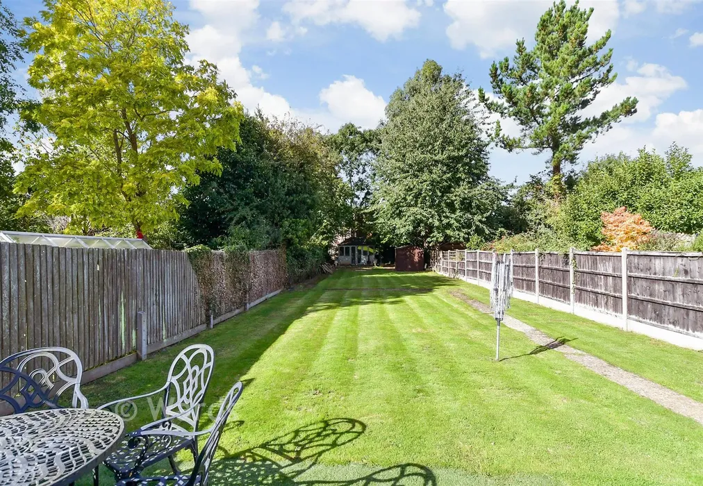 Rear Garden - Berwyn Grove, Loose, Maidstone, Kent - Wards of Kent