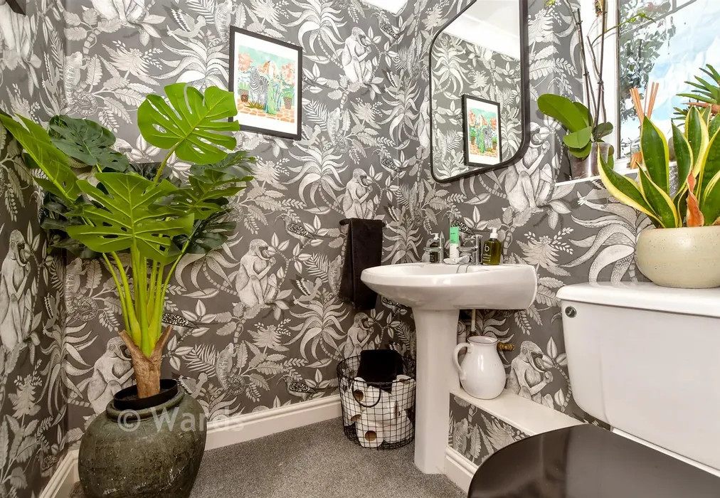 Cloakroom - Pharos Drive, Dover, Kent - Wards of Kent