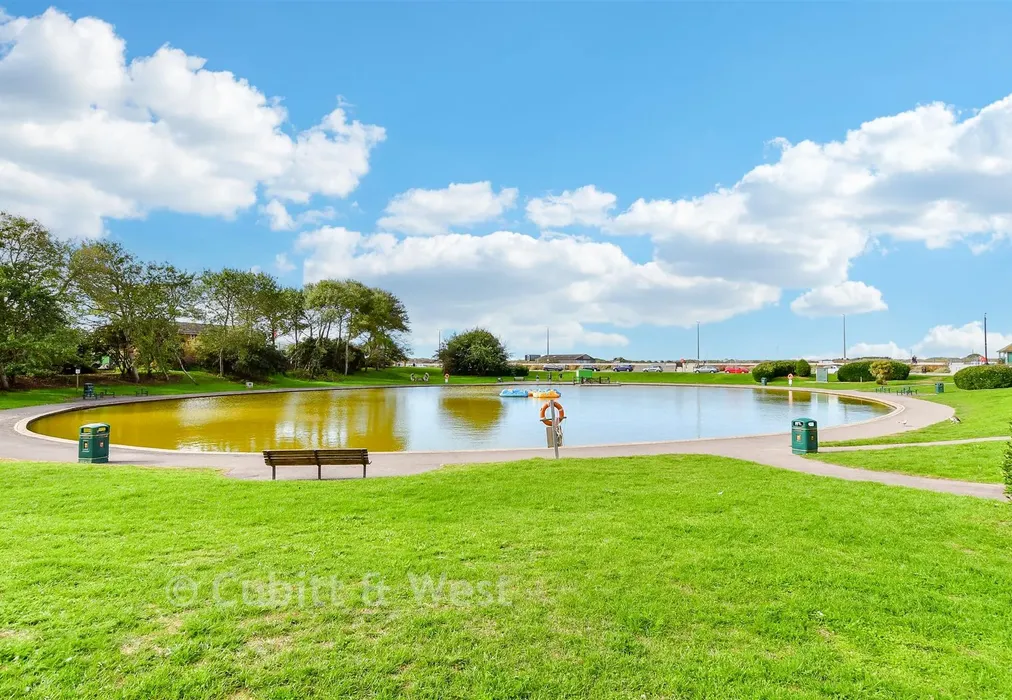 Surrounding Area - South Terrace, Littlehampton, West Sussex - Wards of Kent