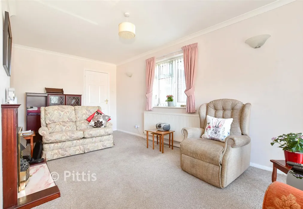 Lounge - Merrie Gardens, Lake, Isle of Wight - Wards of Kent