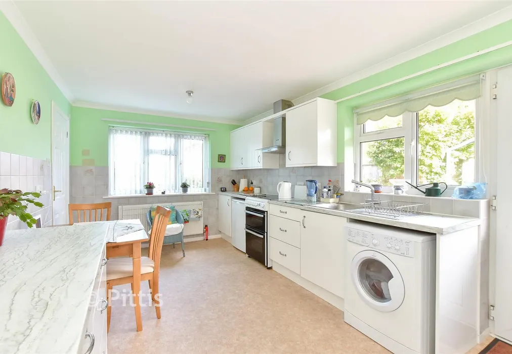 Kitchen/ Dining Room - Merrie Gardens, Lake, Isle of Wight - Wards of Kent