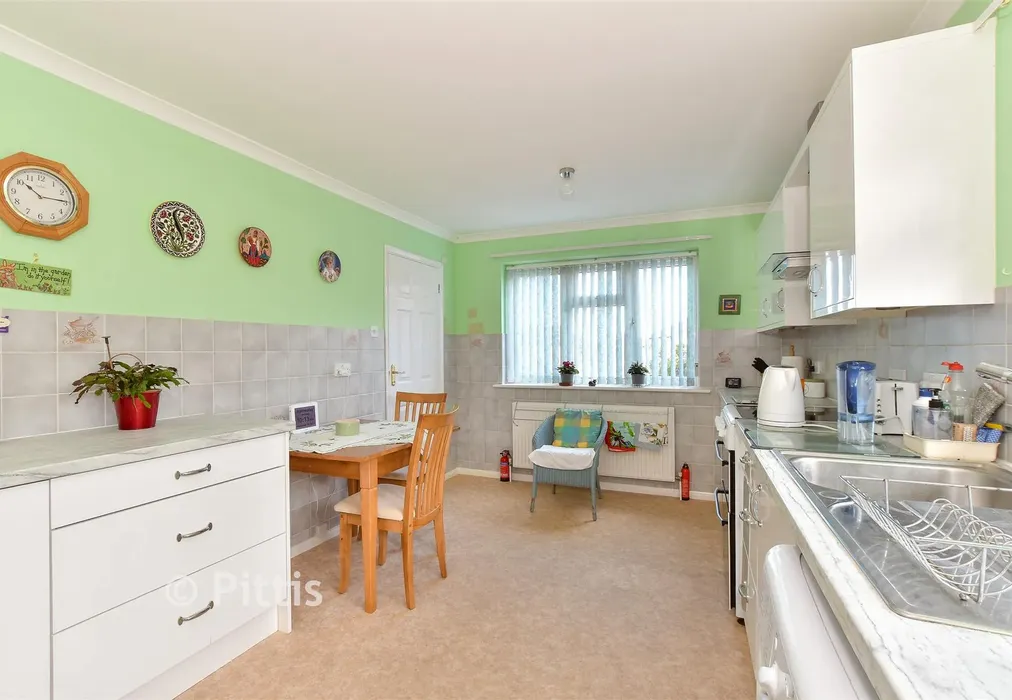Kitchen/ Dining Room - Merrie Gardens, Lake, Isle of Wight - Wards of Kent