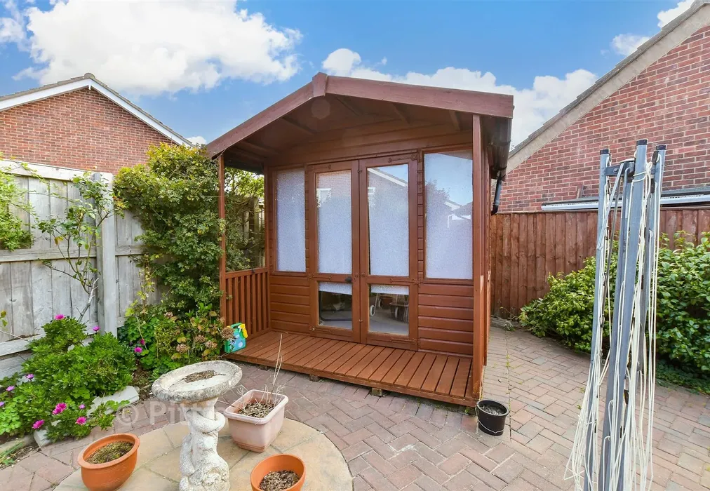 External Feature - Merrie Gardens, Lake, Isle of Wight - Wards of Kent