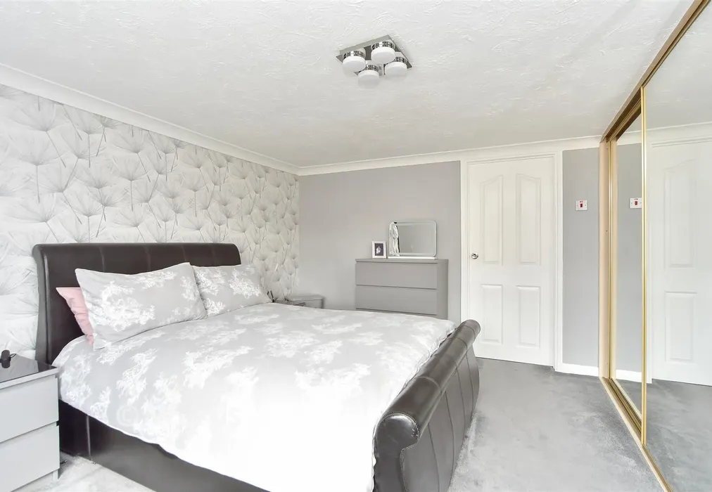 Bedroom 1 - Hallwood Close, Parkwood, Gillingham, Kent - Wards of Kent