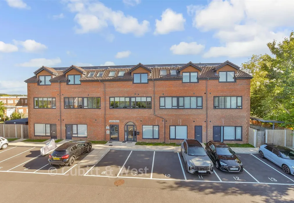 External (Web) - Cleeve Road, Leatherhead, Surrey - Wards of Kent