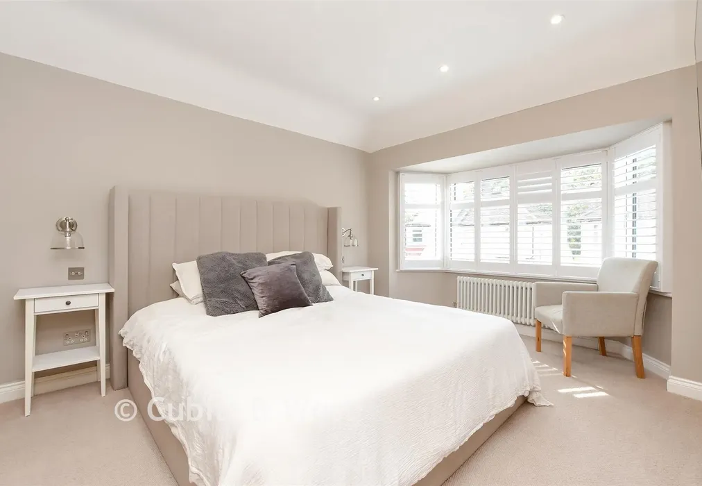 Bedroom 1 - Oxford Road, Wallington, Surrey - Wards of Kent