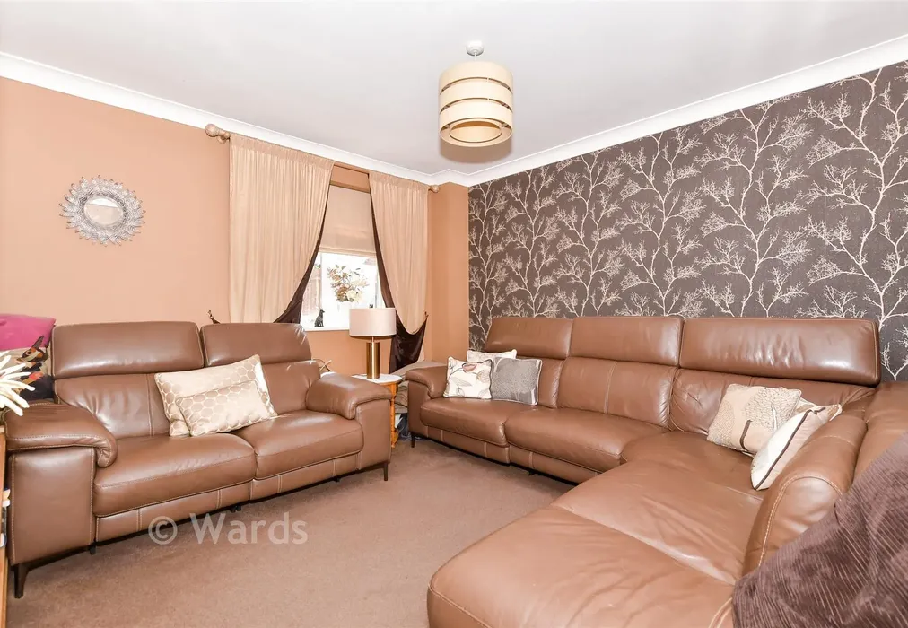 Dining Room - Bovarde Avenue, Kings Hill, West Malling, Kent - Wards of Kent