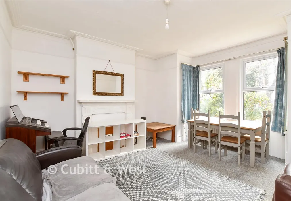 Lounge - Queens Park Road, Brighton, East Sussex - Wards of Kent