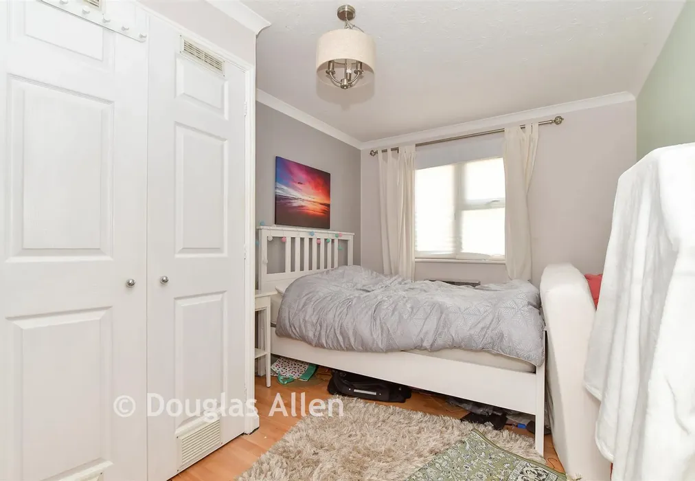 Bedroom - Wood Green, Basildon, Essex - Wards of Kent