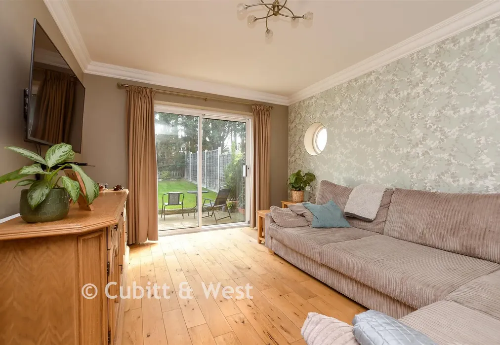 Lounge - Merland Rise, Tadworth, Surrey - Wards of Kent