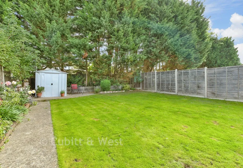 Rear Garden - Merland Rise, Tadworth, Surrey - Wards of Kent
