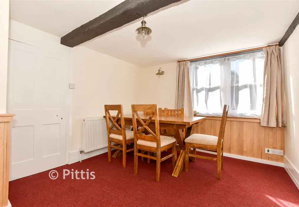 Dining Room - Sea Street, Newport, Isle of Wight - Wards of Kent