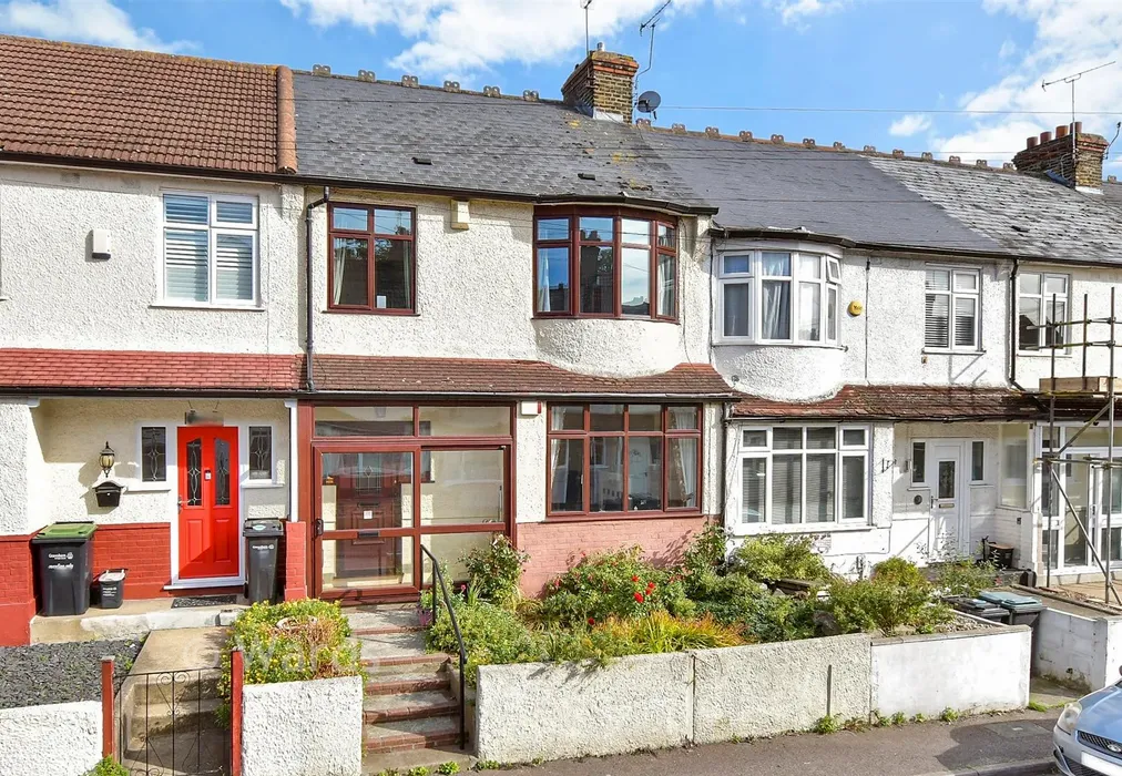 External (Web) - Pinnocks Avenue, Gravesend, Kent - Wards of Kent