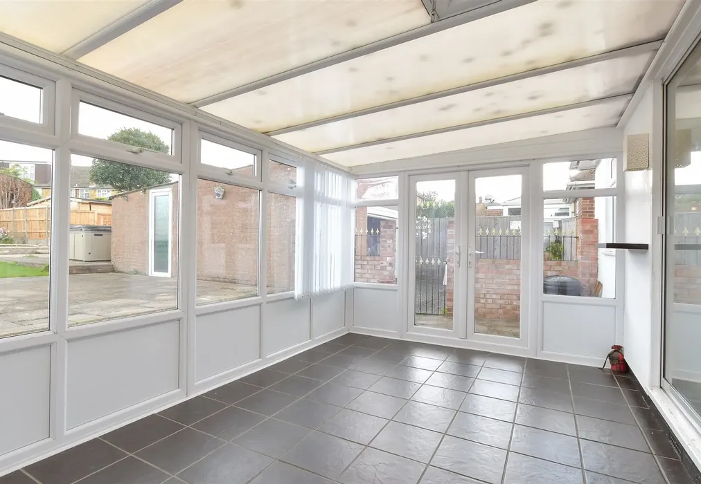 Conservatory - Swale Road, Strood, Rochester, Kent - Wards of Kent