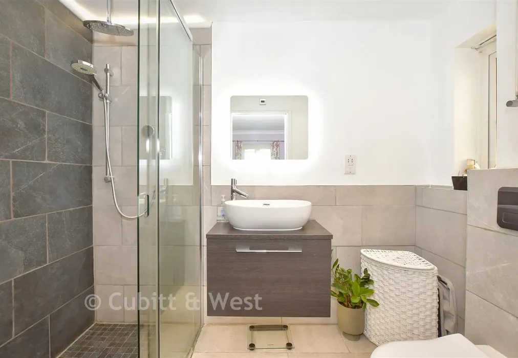 En-Suite Shower Room - Woodlands Lane, Chichester, West Sussex - Wards of Kent