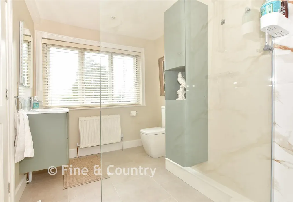 En-Suite Shower Room - Kite Hill, Wootton Bridge, Isle of Wight - Wards of Kent