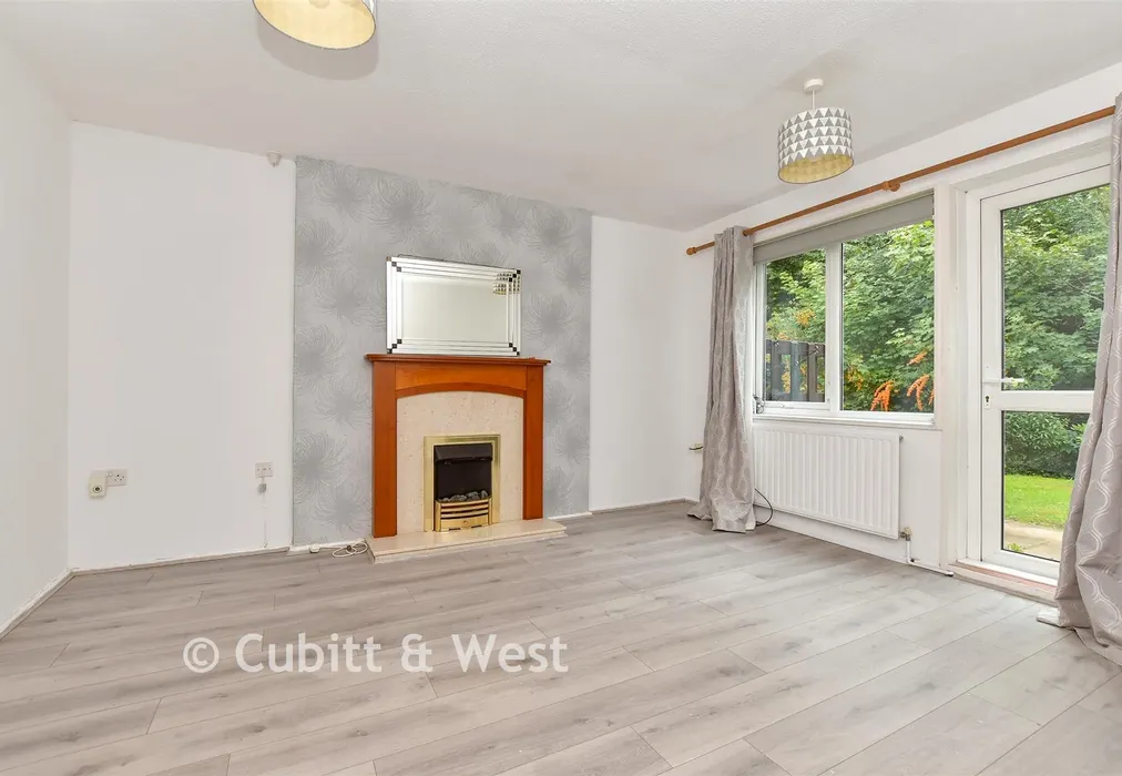 Lounge - Patricia Gardens, Sutton, Surrey - Wards of Kent