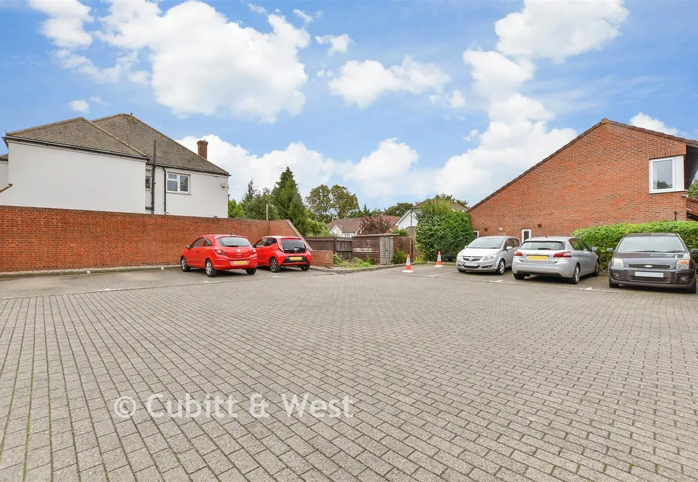 Driveway/Parking - Patricia Gardens, Sutton, Surrey - Wards of Kent