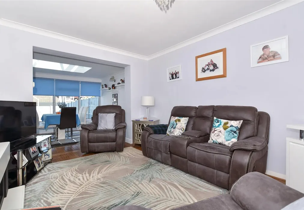 Lounge - Flaxman Drive, Maidstone, Kent - Wards of Kent