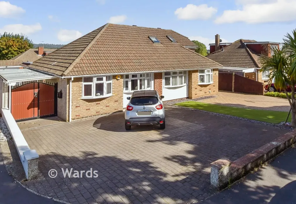 Front Web - Flaxman Drive, Maidstone, Kent - Wards of Kent