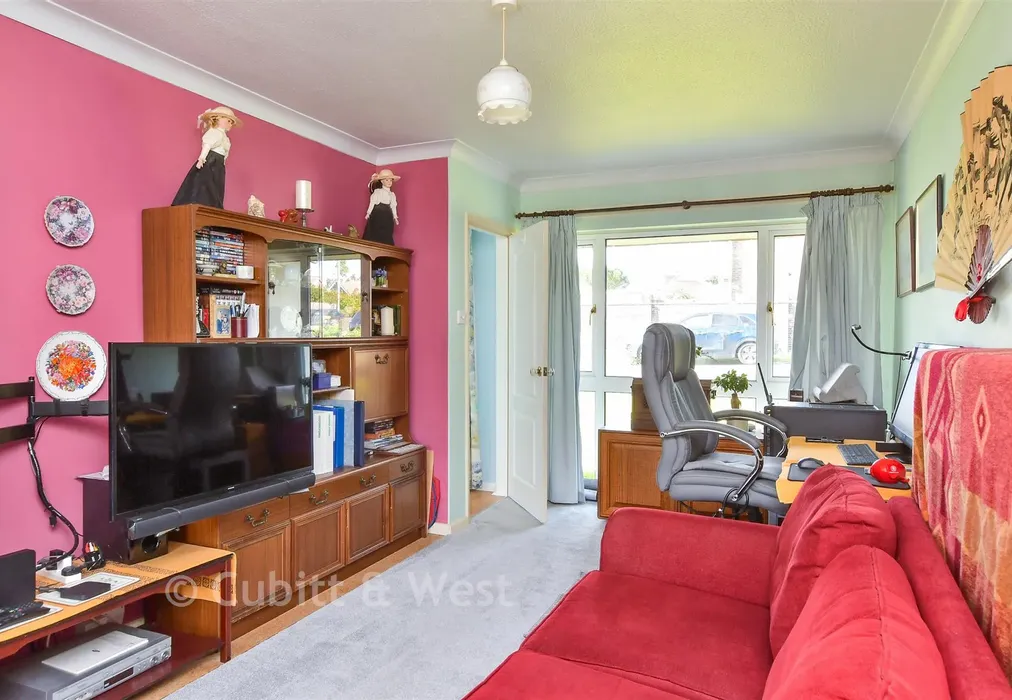Lounge - Test Road, Sompting, West Sussex - Wards of Kent