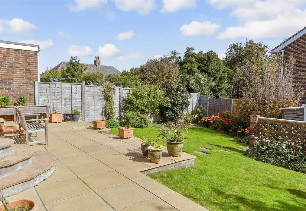 Rear Garden - Test Road, Sompting, West Sussex - Wards of Kent
