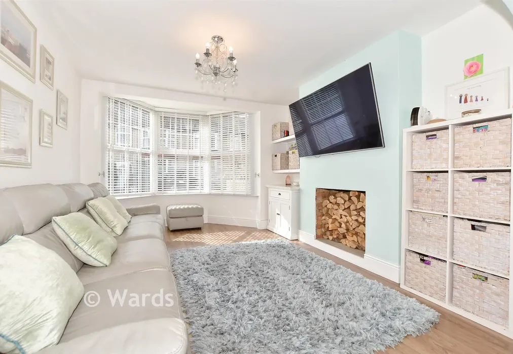 Lounge - Sutherland Road, Deal, Kent - Wards of Kent