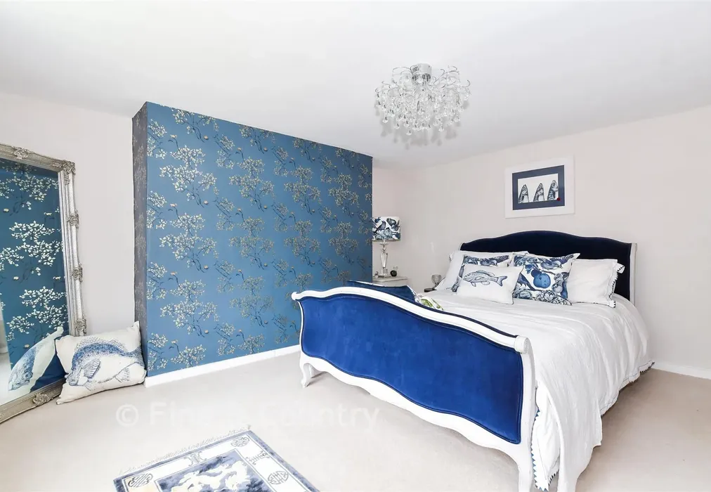Bedroom 3 - Egerton Road, Charing Heath, Ashford, Kent - Wards of Kent