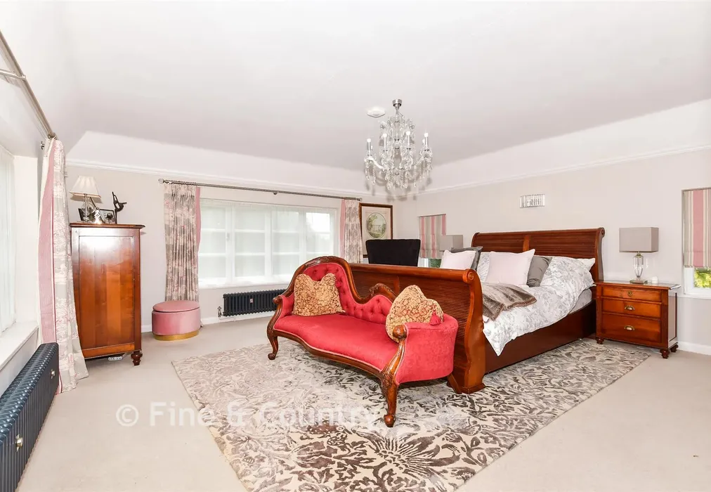 Principal Bedroom - Egerton Road, Charing Heath, Ashford, Kent - Wards of Kent