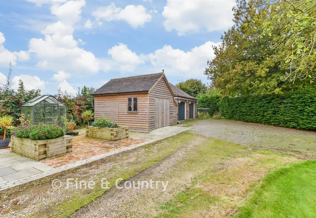 Workshop/Outbuildings - Egerton Road, Charing Heath, Ashford, Kent - Wards of Kent