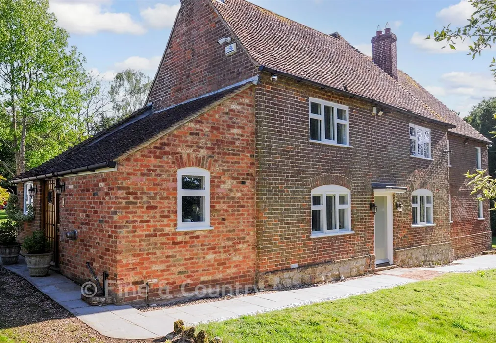 Front Elevation - Egerton Road, Charing Heath, Ashford, Kent - Wards of Kent