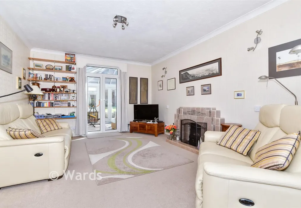 Lounge - Loose Road, Maidstone, Kent - Wards of Kent