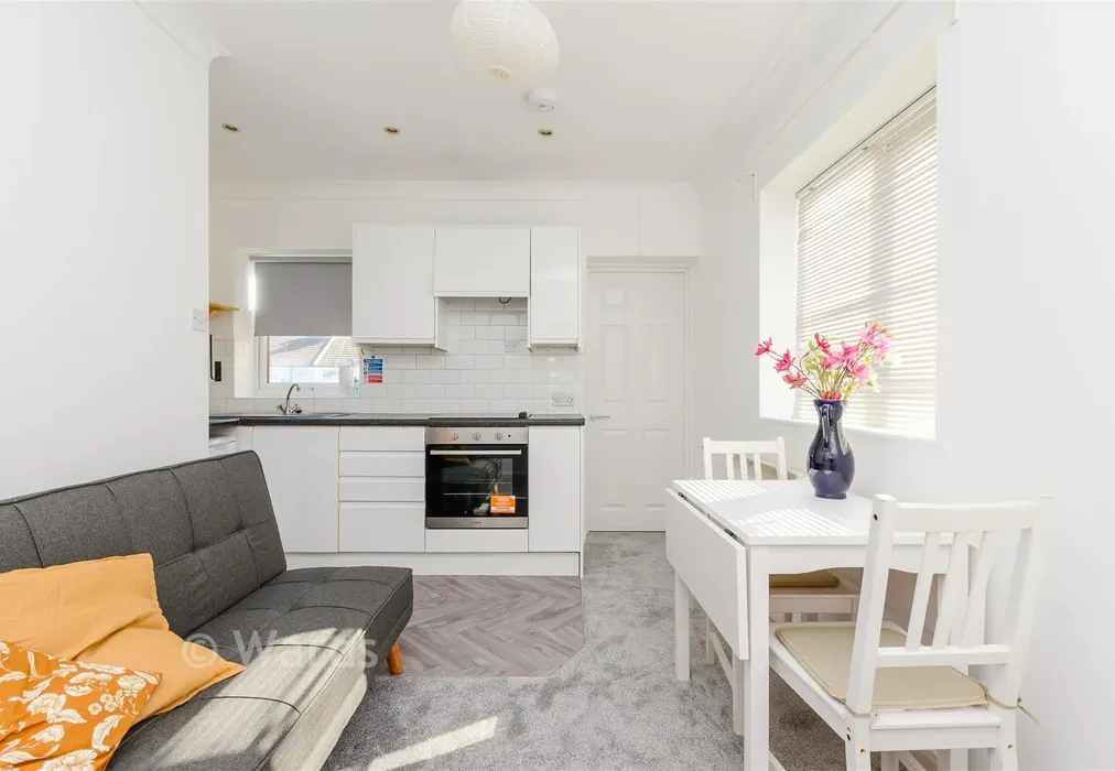 Kitchen/Lounge - East Street, Gillingham, Kent - Wards of Kent