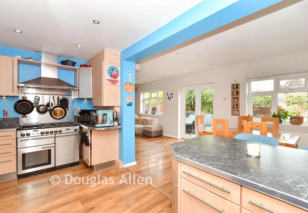 Kitchen - Newbury Gardens, Upminster, Essex - Wards of Kent