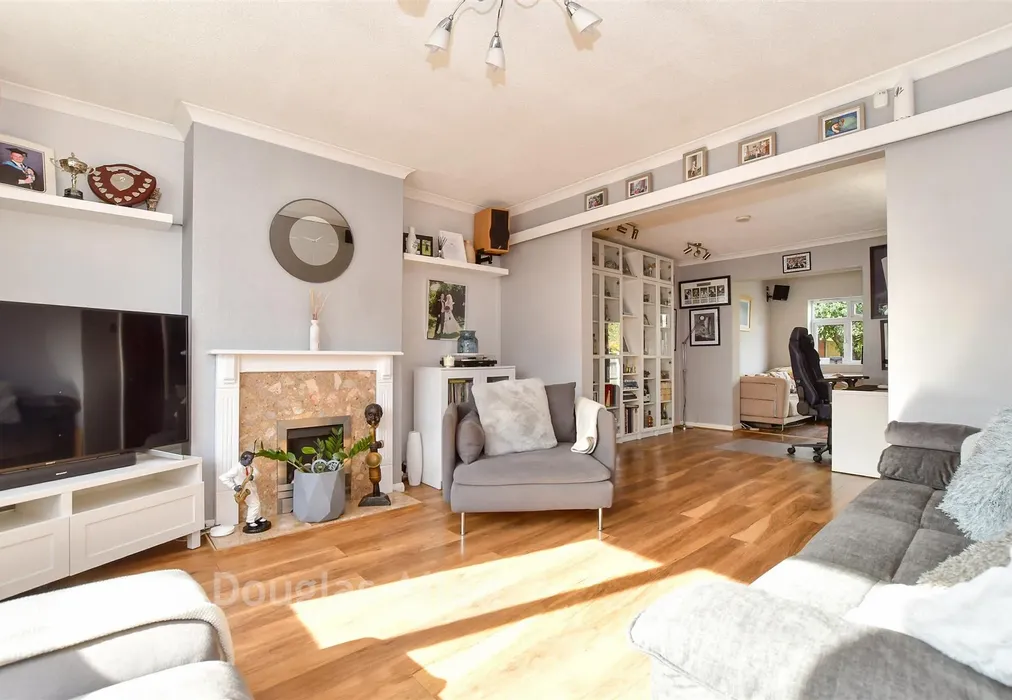 Lounge - Newbury Gardens, Upminster, Essex - Wards of Kent
