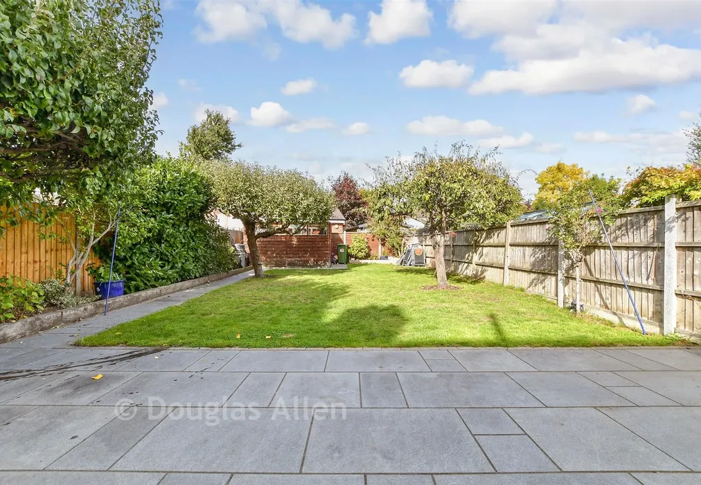 Rear Garden - Newbury Gardens, Upminster, Essex - Wards of Kent