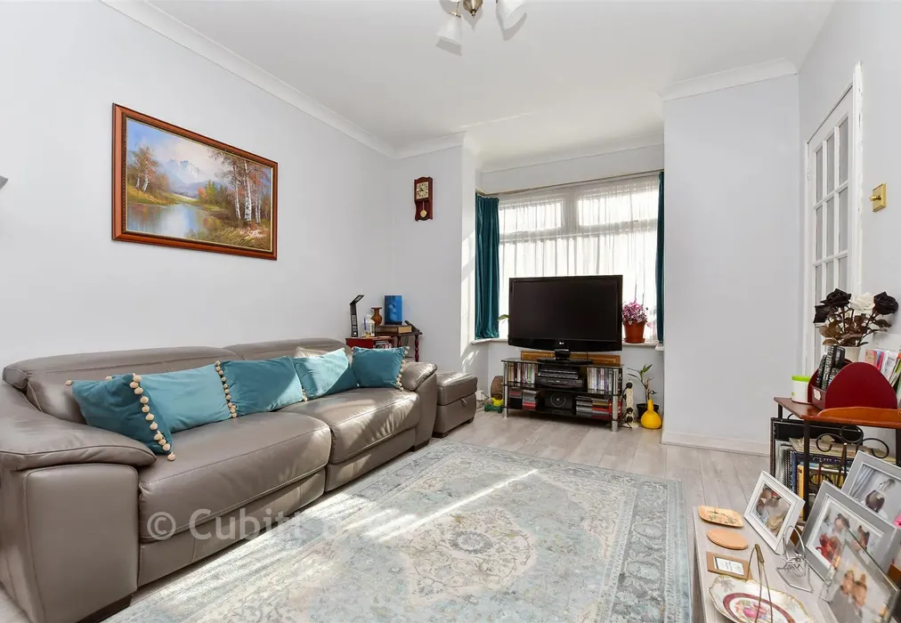 Lounge - The Retreat, Thornton Heath, Surrey - Wards of Kent