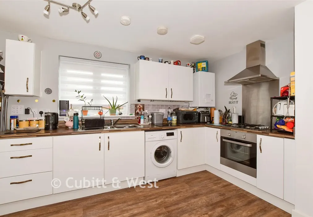 Lounge/Kitchen - Shetland Close, Cranleigh, Surrey - Wards of Kent