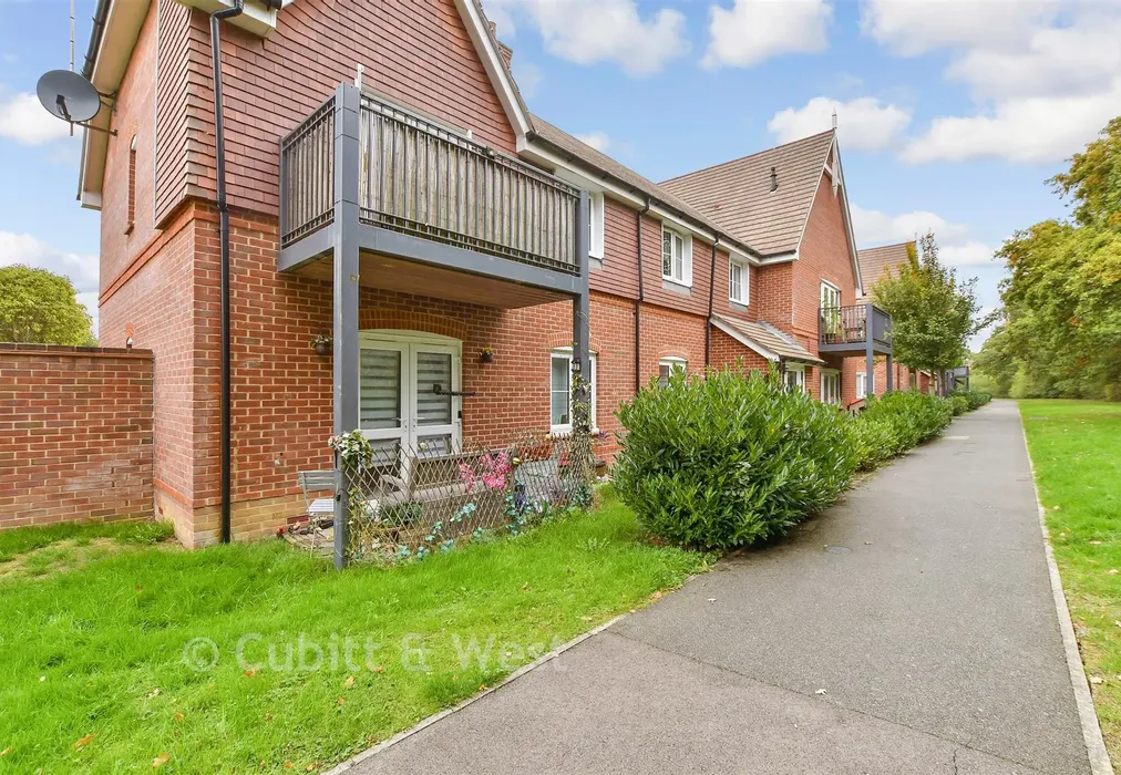 Rear Elevation - Shetland Close, Cranleigh, Surrey - Wards of Kent
