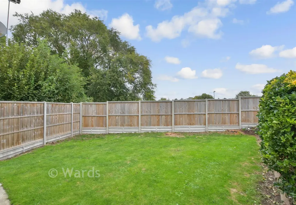 Rear Garden - Bramley Avenue, Faversham, Kent - Wards of Kent
