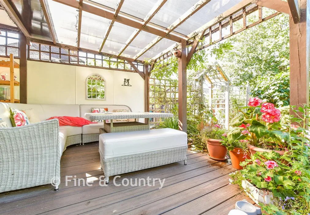 Terrace - Birchwood Avenue, Southborough, Kent - Wards of Kent