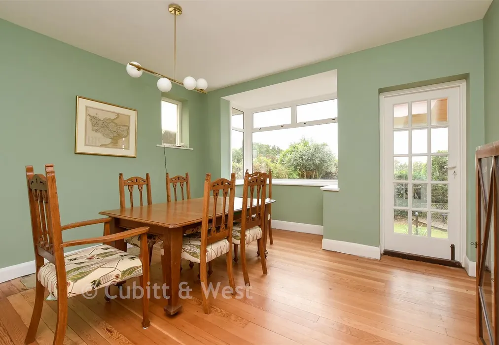 Dining Room - Rural Way, Redhill, Surrey - Wards of Kent
