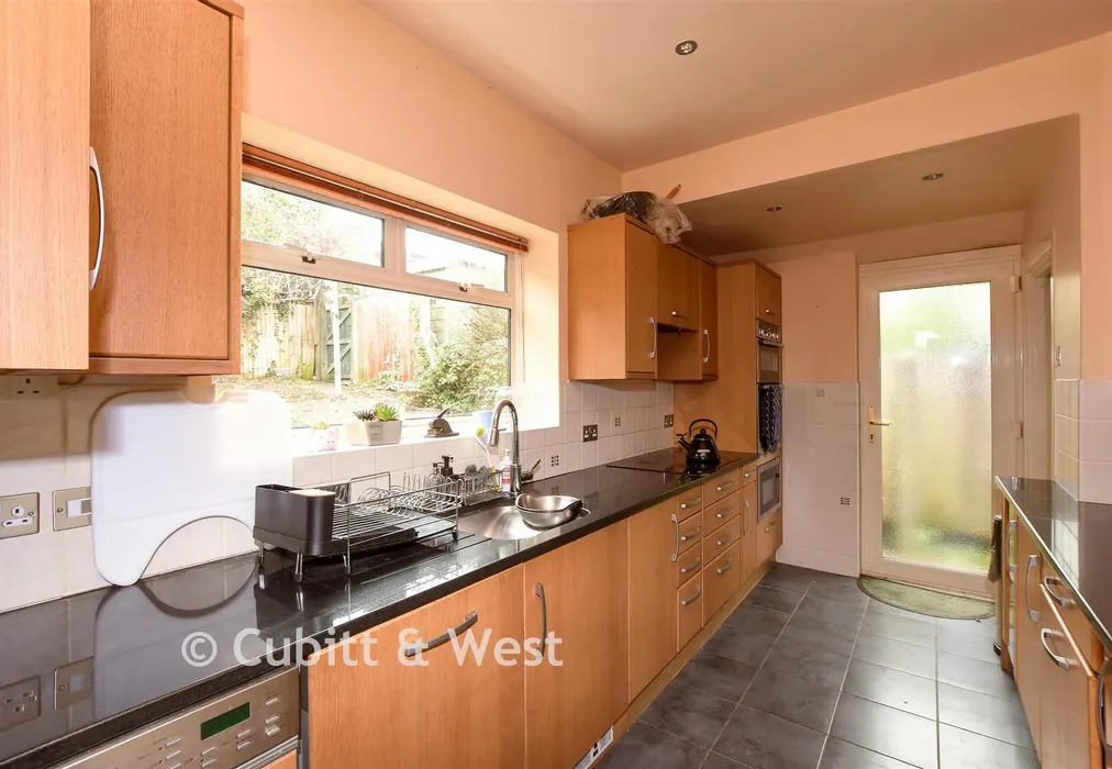 Kitchen - Rural Way, Redhill, Surrey - Wards of Kent