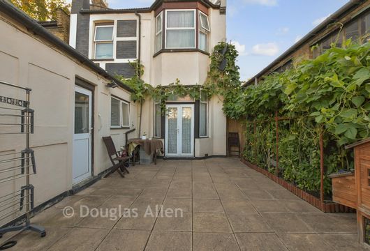 Cumberland Road, London - Wards of Kent